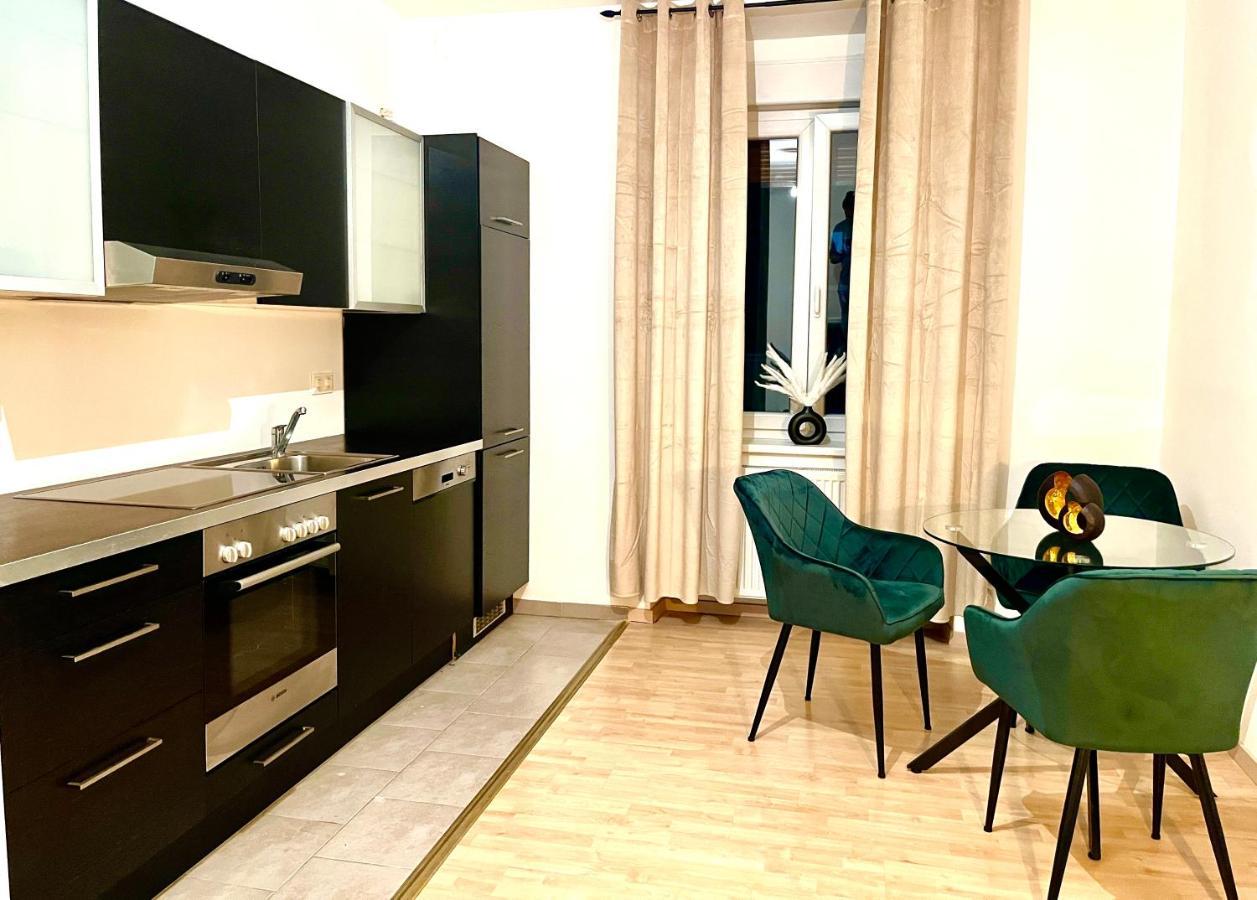 Comfy & Warm City Apartment - Self Check-In Graz Eksteriør billede